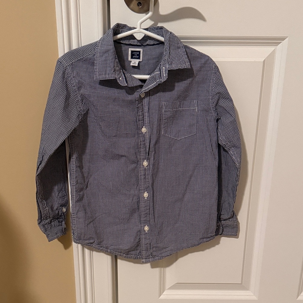 Janie and Jack Navy and White Checkered Button Down Shirt. Wore few times. Boys
